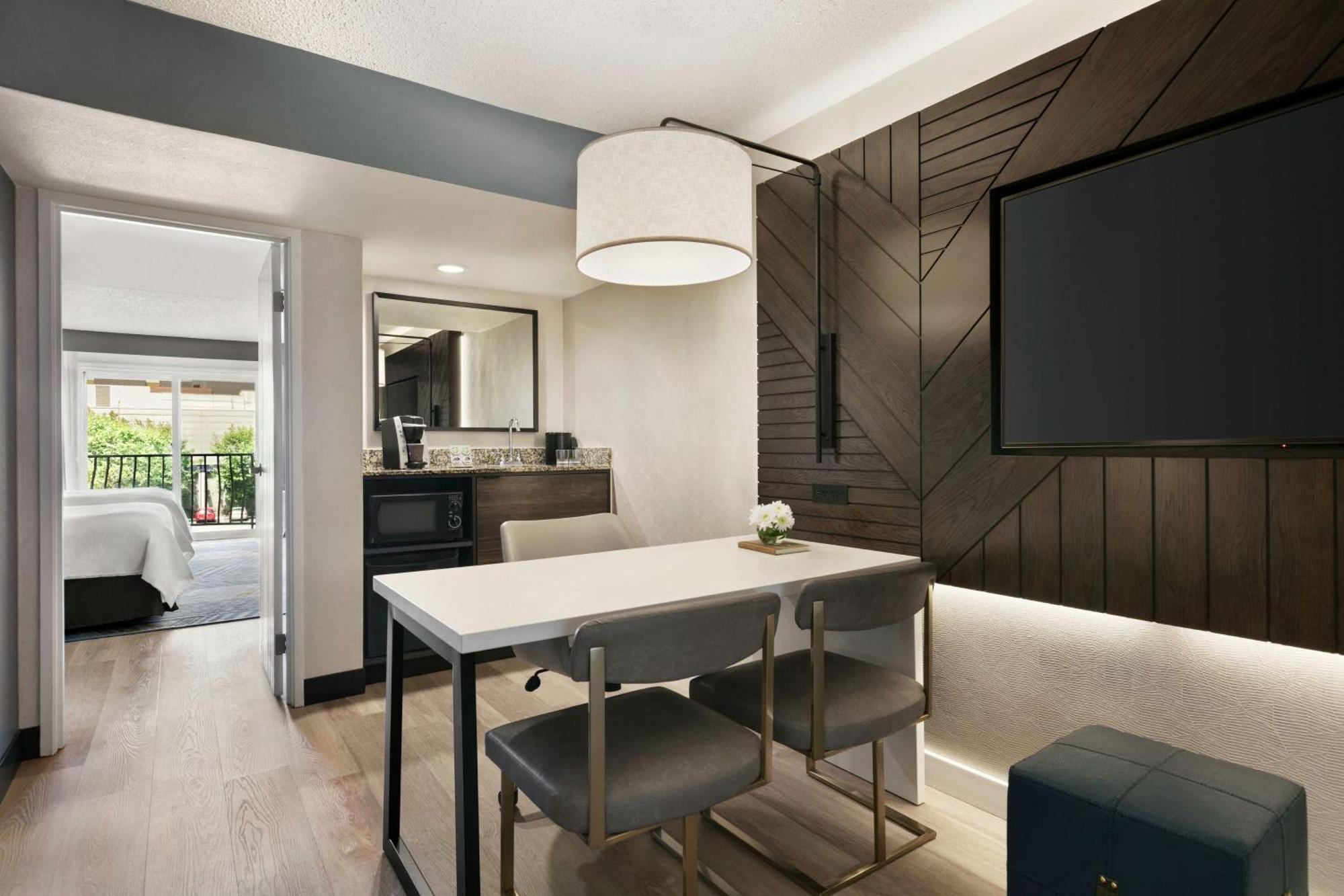 Embassy Suites By Hilton Los Angeles Downey Buitenkant foto