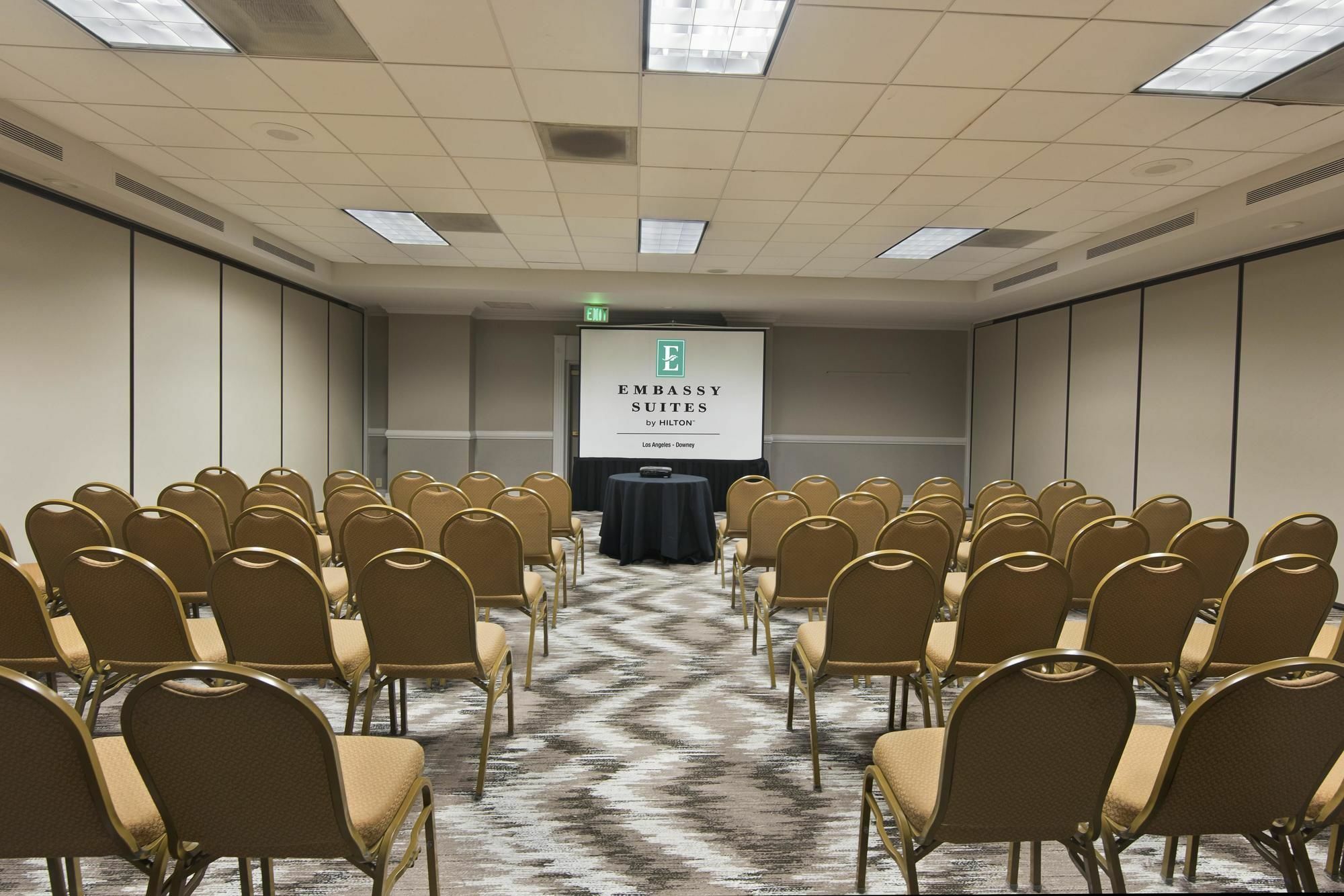 Embassy Suites By Hilton Los Angeles Downey Buitenkant foto
